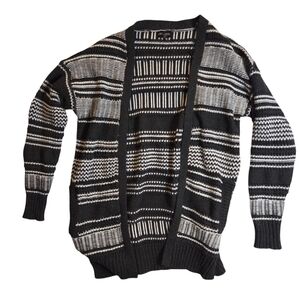 Love & Legend Black and White Patterned Cardigan